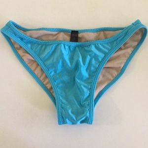 🌿🌿Bright blue bikini bottom - size medium🌿🌿